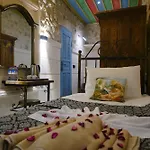 Mirzade Hotel 2*